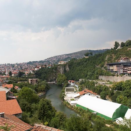 Em Apartment Сараево Екстериор снимка