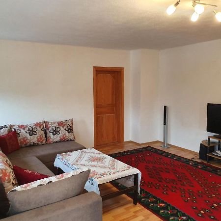 Em Apartment Сараево Екстериор снимка